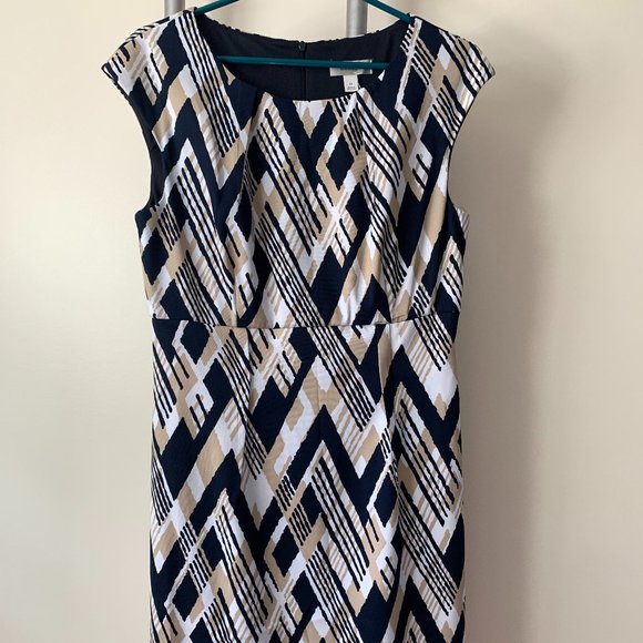 Dress - Picture 1 of 2